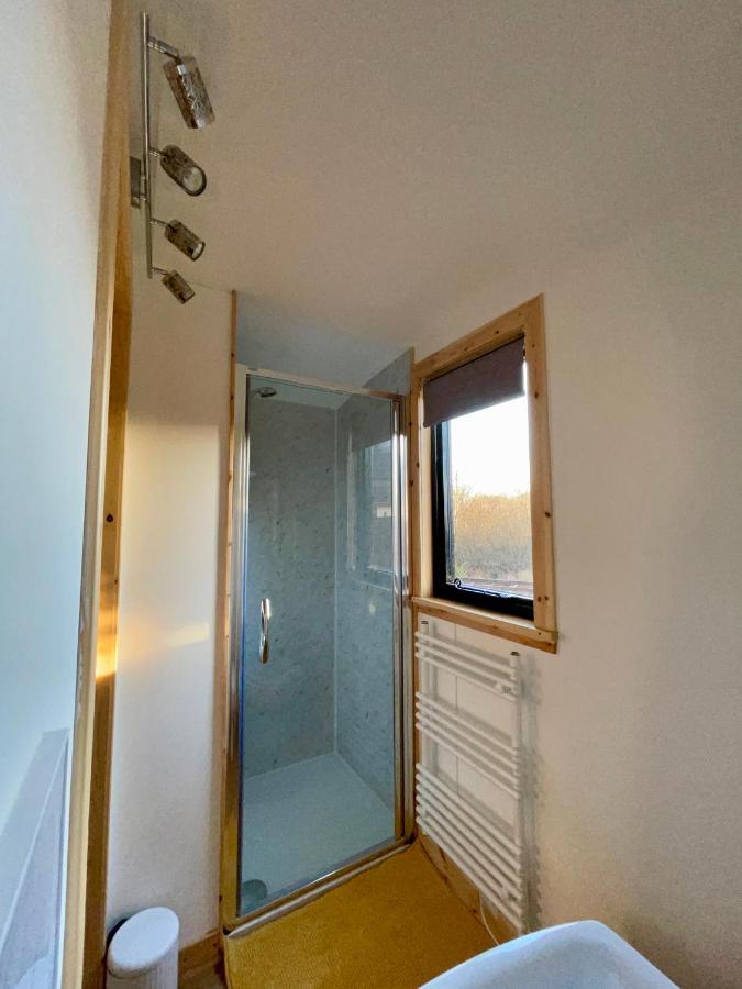 Per Ardua Shepherds Hut Fort William Exteriör bild